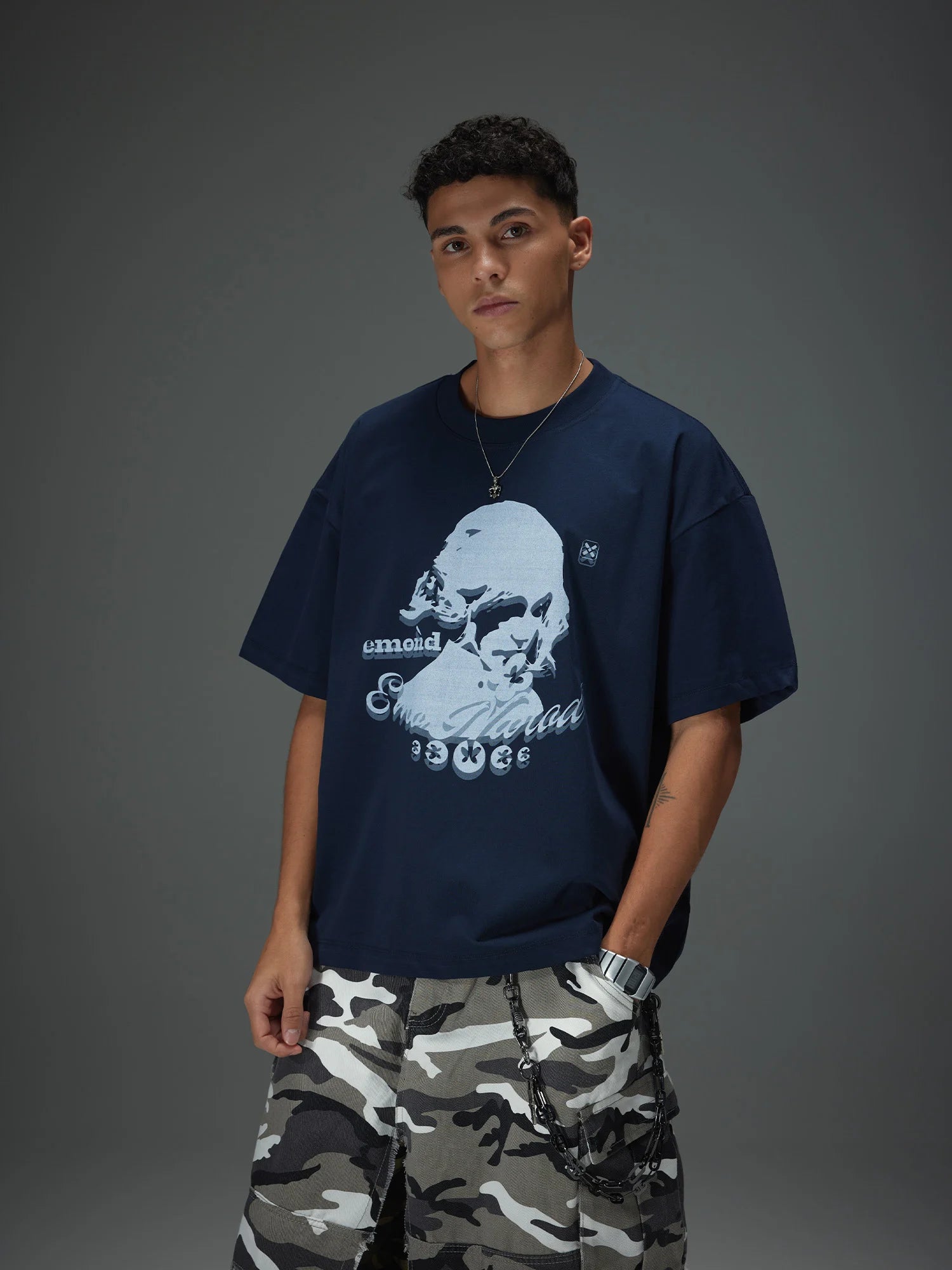 Retro Silhouett Archive Tee