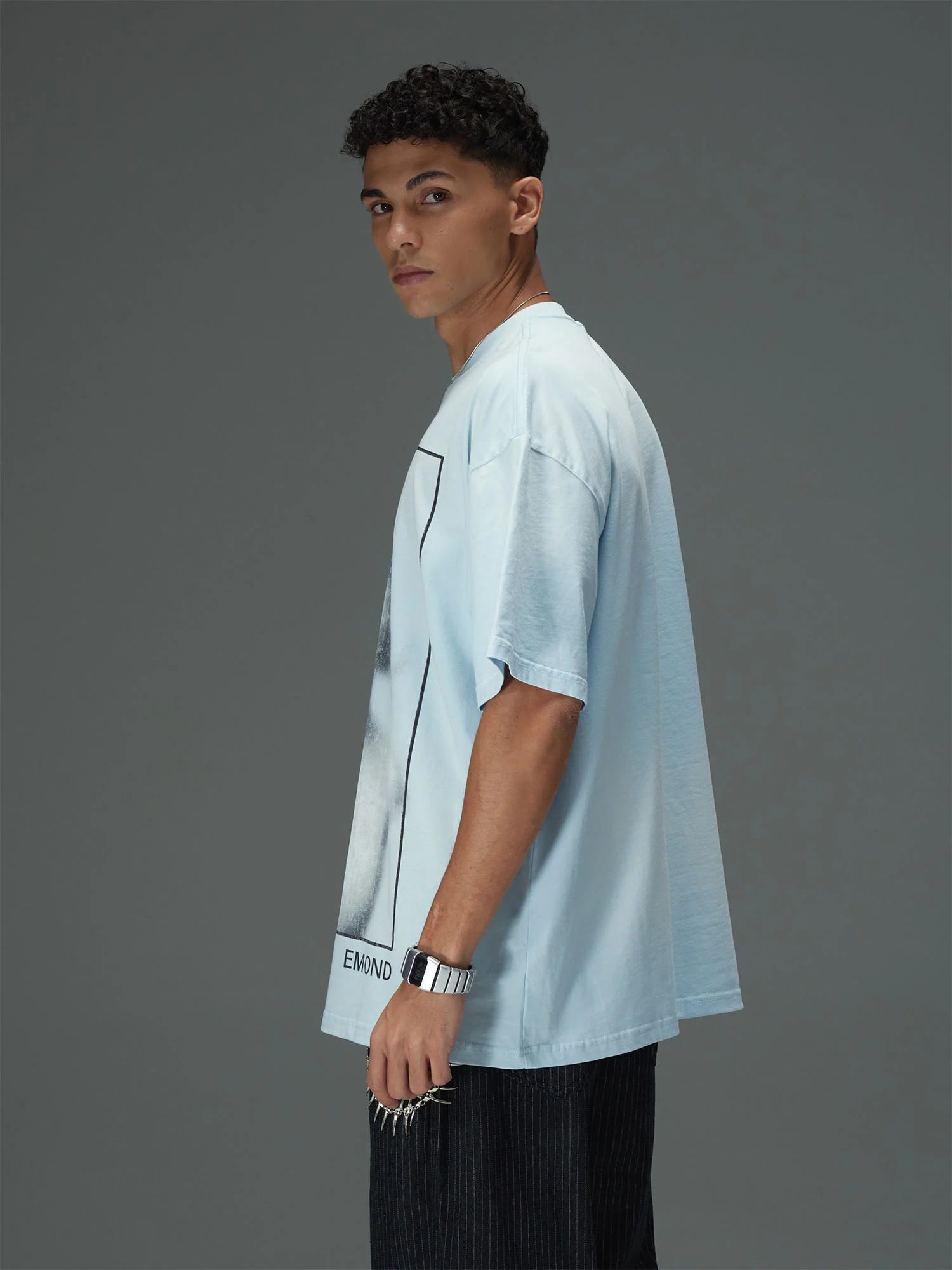 Blurred Graphic Frame Tee